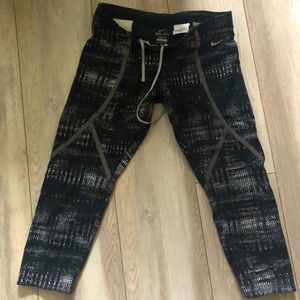 Nike leggings-capris